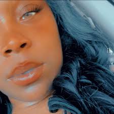 My heart is hurting!! In a lot of pain today!!! Just pray for my family!!!  I love uncle!! Boris Claxton