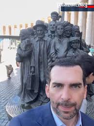 Monumento 'Angels Unawares' en la Plaza de San Pedro