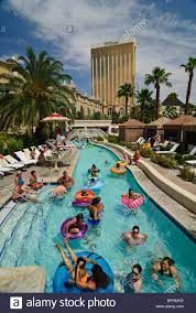 The Lazy River At Mandalay Bay Beach Stock Photo Alamy