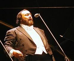 Décès du ténor italien Luciano Pavarotti — Wikinews