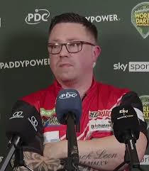 Robert Owen (darts player)