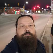 Hi, Hope everyone is doing well. I'm currently in Ontario, Canada, and I'm  looking to start a career in trucking. I don't have a license yet, but I  can obtain one within