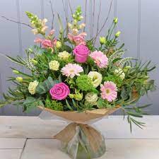 If you need flower delivery in birmingham support a genuine local florist and receive the best quality there is! Birmingham Solihull Florist Urban Design Flowers