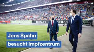 @jensspahn bitte unterstützt unsere arbeit finanziell: Jens Spahn Besucht Impfzentrum Youtube