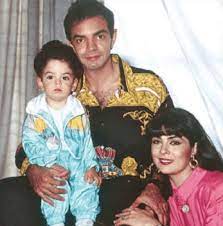 Jun 03, 2021 · victoria ruffo y eugenio derbez se conocieron en 1989 dentro del mismo círculo laboral en televisa , y permanecieron juntos hasta que tres años después, el embarazo de la actriz los hizo. Que Origino La Batalla Entre Eugenio Derbez Y Victoria Ruffo Infobae