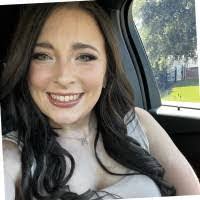 Kelly Bohlman's Instagram, Twitter & Facebook