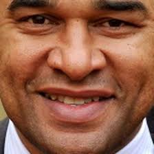 Paul Elliot quits FA posts after race row