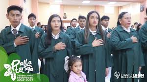 ¡𝐄𝐧𝐭𝐫𝐞𝐠𝐚 𝐝𝐞 𝐓𝐚𝐛𝐥𝐞𝐭𝐬!, El Sr. Jorge David Leon González,  Alcalde del Cantón Pallatanga, con el fin de felicitar y premiar a los  estudiantes graduados de bachillerato acelerado, de la Unidad Educativa ...
