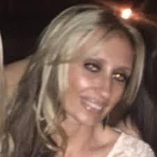 Rachael Sutton's Instagram, Twitter & Facebook