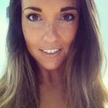 Ashley Dore's Instagram, Twitter & Facebook