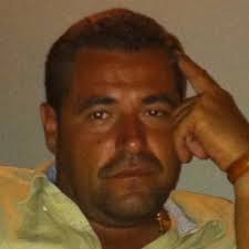 Bonne et heureuse année du serpent de bois.