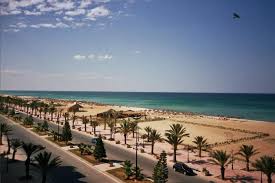 يبلغ عدد سكانها أكثر من 97579 نسمة (2014). ÙÙ†Ø¯Ù‚ Ø§Ù„Ù…Ø±Ø§Ø¯ÙŠ Ø§Ù„Ø­Ù…Ø§Ù…Ø§Øª Ø§Ù„Ù…Ù†Ø²Ù‡ 4 ØªÙˆÙ†Ø³ Ø§Ù„Ø­Ù…Ø§Ù…Ø§Øª ÙˆØµÙ ÙˆØ§Ù„ØµÙˆØ± ÙˆØ§Ù„ØªØ¹Ù„ÙŠÙ‚Ø§Øª