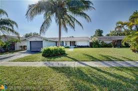 The city of sunrise, florida offers high quality recreational and social events for citizens of all ages. 9340 Nw 37th Mnr Sunrise Fl 33351 Mls F10104704 Redfin