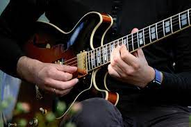 This basic jazz guitar chord chart is the stepping stone to jazz music, as you progress there are many more intricate guitar chords to learn. Guest Post 3 Easy Jazz Guitar Lessons For Beginners Jazziz Magazine