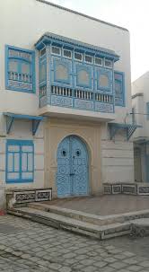 Epingle Par Karine Robin Sur Balcons Maison Tunisie Architecture Islamique Architecture Maison Moderne