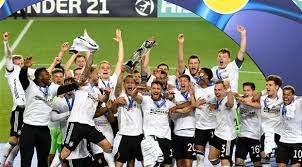 عشاق منتخب المانيا وبايرن ميونخ. Ù…Ù†ØªØ®Ø¨ Ø£Ù„Ù…Ø§Ù†ÙŠØ§ Ø¯ÙˆÙ† 21 Ø¹Ø§Ù…Ø§ ÙŠØªÙˆØ¬ Ø¨Ù„Ù‚Ø¨ Ø¨Ø·ÙˆÙ„Ø© Ø§Ù„Ø£Ù…Ù… Ø§Ù„Ø£ÙˆØ±ÙˆØ¨ÙŠØ©