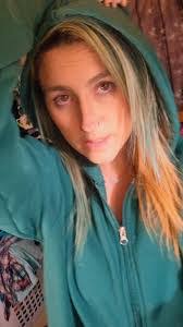 Nicole Mowery's Instagram, Twitter & Facebook