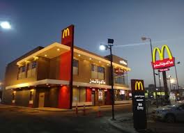 مجهولون يقتحمون ماكدونالدز ويسلبون 90 ألف ريال صحيفة الأحساء نيوز