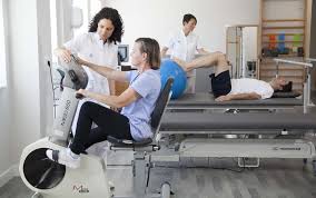 The chief was not only handsome but also fair in complexion with golden texture. Lluis Guirao Nuevo Jefe Del Servicio De Rehabilitacion Del Hospital Asepeyo Sant Cugat Asepeyo Salud