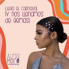 Ya llegó! Y estamos listos ✨ Te dejamos algunos looks para que te inspires  ❤️‍🔥 Te hiciste alguno con nuestros productos? Etiquetanos!