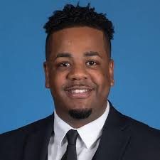 Kicked the week off at Horatio Harris Park in Roxbury this morning at  @MayorWu's Coffee Hours. It's truly rewarding to engage with different  communities and facilitate discussions about the distinctive needs of