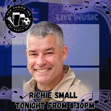 SUNDAY FUNDAY 🤪 Come and join us tonight 🍺 Richie will be taking charge  of the karaoke so why not come along and give us a song! 🎵 🎤