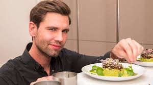 Männliches TV-Sternchen Alexander "Honey" Keen wird Reisereporter im TV