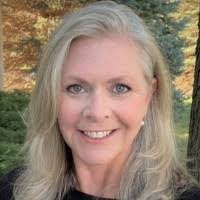 Carolyn Cullison's Instagram, Twitter & Facebook