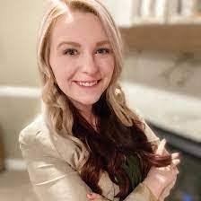 Kelsey Ledford's Instagram, Twitter & Facebook