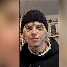 Rätselhafter Vermisstenfall in Deutschland: Ian (24) kehrt nie von  Kneipen-Toilette zurück