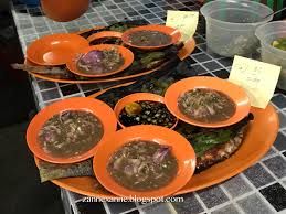 Medan selera teluk tempoyak, 11960, bayan lepas, penang view located close to queensbay mall and gold coast condominium, ikan bakar seri pantai has become quite a popular location among the locals and even foreigners. Penang Teluk Tempoyak Adnan Bin Hassan Ikan Bakar The King Of Grilling Zanne Xanne Travel Guide Zanne Xanne