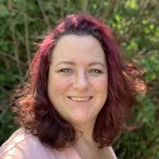 Monica Travers's Instagram, Twitter & Facebook