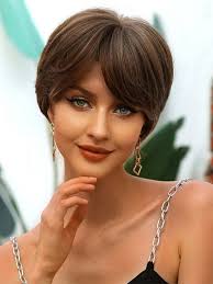 Paróka/női-férfi,kemoterápiás kendő.Diszkrét próba Pécsett.Klasszhajak.