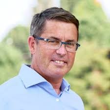 Jon Tipper's Instagram, Twitter & Facebook