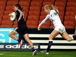 İçin oynuyor siyah eğreltiotları, yeni zelanda yedili bayan takımı ve il için manawatu siklonları. Black Ferns Clinch Series Victory Planetrugby