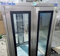 Pharma DOUBLE DOOR STATIC PASS BOX, Material: 304- SS