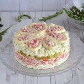 салат с копченой курицей и кукурузой и крабовыми палочками Salat S Plavlenym Syrom I Krabovymi Palochkami Recept Krabovye Palochki Vkusnyashki I Salaty