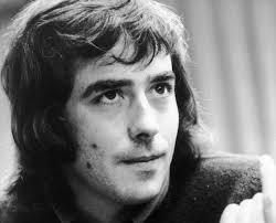 Com ho fa el vent. Joan Manuel Serrat Los 75 Anos De Un Simbolo De Libertad
