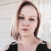 Shannon Kluge's Instagram, Twitter & Facebook