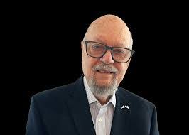 Timothy Knisley's Instagram, Twitter & Facebook