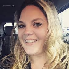 Leeann Dye's Instagram, Twitter & Facebook