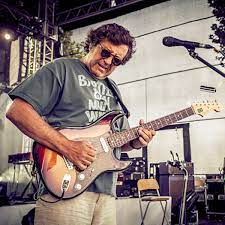 We did not find results for: Rui Veloso E O Melhor Dos Musicais Nas Festas Da Cidade De Coimbra Campeao Das Provincias