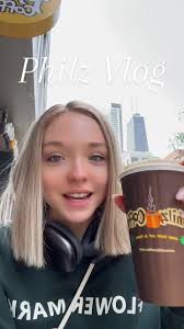 i feel like emma chamberlain lol #fyp #trending #foryou #viral #trend  #chicago #philzcoffee #coffee #vlog #vlogging #philzorder #fakebody