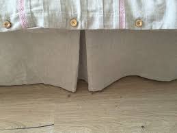 Adjustable elastic trimmed ruffle makes it so easy to put on and take off your bed, that you won't even need to lift the mattress! Natural Linen Bed Skirt With Cotton Lining Long Side Unpleated Spl 3hlinen Inc