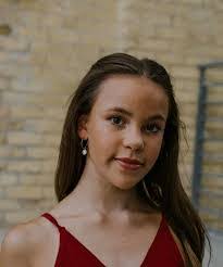 Josie Lutz's Instagram, Twitter & Facebook