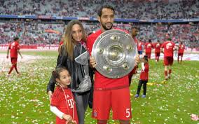Malgré un potentiel technique et. Medhi Benatia Again Dad