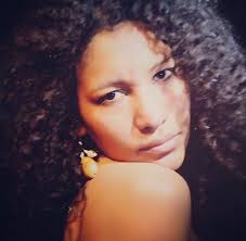 ELLU ES (ELLA ES) Sharon Rosario Perez Sillerico