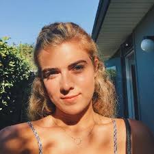 Olivia Dickey (@dickey_olivia)