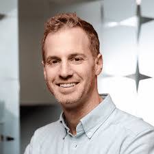 Oliver Gee's Instagram, Twitter & Facebook