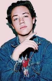 I know that's you carl, stop playing